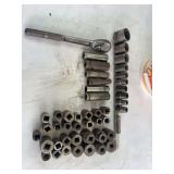 1/2in deep well and shallow sockets