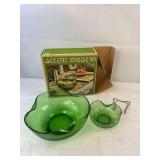 Anchor Hocking Spearmint chip and dip set