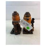 2 Bottle Jacks