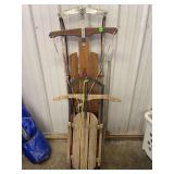 2 Vintage sleds