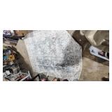 $250 Rug 9 ft 9 in x 7ft 8 1/2