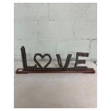 31ï¿½ Chain ï¿½Loveï¿½ Sculpture on Base