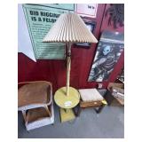 Ficks Reed 5ï¿½ Floor Lamp With Table