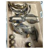 Drawer Pulls and Knobs