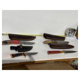 4 Hunting Knives with Sheathes