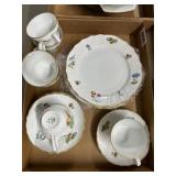 Hutschenreuther Dresden Porcelain Set