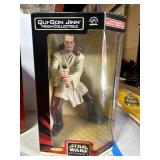 Qui-Gon Jinn Mega-Collectible Figure