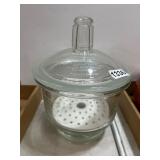Pyrex Glass Lab Apparatus with Lid