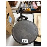 Cast Iron Balance Scale with Weighing Pan