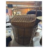 Wicker Basket Set with Lidded Basket