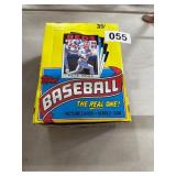 1986 Topps Baseball Picture Cards & Bubble Gum Box