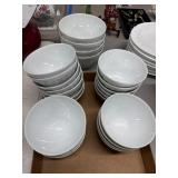 White Manufacture La Reine Bowls