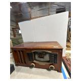 Zenith Wood Cabinet Tube Radio