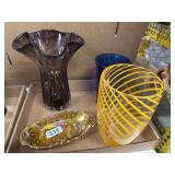 4 Decorative Art Glass Pieces