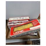 Lionel O Scale Train Cars and Signal Set