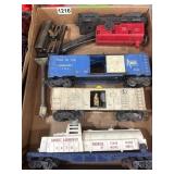 Lionel Train Cars and Accessories