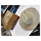 Aristofelt Wool Hat with Box