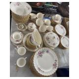 Limoges Wild Rose Dish Set, 22K Gold