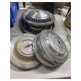 Vintage Chevrolet Metal classic car Hubcaps