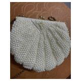 La Regale Beaded Shell Clutch Purse