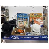 Halloween Lot: Activity Book, Skull, Stick-Ons