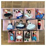 Madame Alexander Intl Dolls in Boxes Set 12