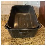 Black Speckled Enamelware Roasting Pan w/ Rack