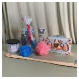 Bath & Body Gift Set Candle Loofahs Fizzers
