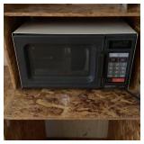 Vintage Emerson Countertop Microwave Oven 1980s