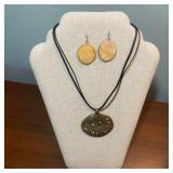 Chicoï¿½s Necklace and Earrings Set