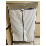 Lee/Rowan Portable Garment Wardrobe Closet Cover