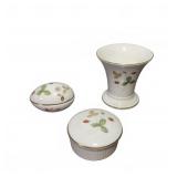 Wedgwood Wild Strawberry Bone China Set