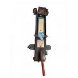 Heavy Duty Service Jack & Jack Oil