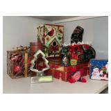 Christmas Decor & Gift Tins