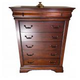 Carol House Traditional Chest of Drawers