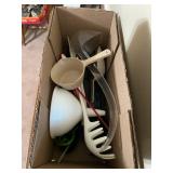Plastic Kitchen Utensils & Scoops