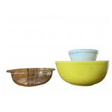 Vintage Pyrex Mixing Bowl Set
