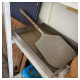 Metal Pizza Peel & Rectangular Baking Tray