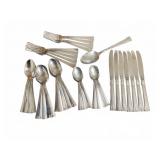 Oneida Tudor Plate Queen Bess Flatware Set