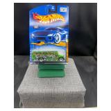 2001 Hot Wheels #041 Fossil Fuel Series School Bus