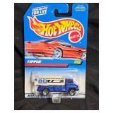 1997Hot Wheels #712 TIPPER