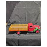 1941 CHEVY STAKE TRUCK Vintage 1:32
