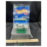 1996 Hot Wheels #579 Silhouette II