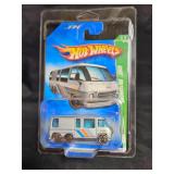 2008 Hot Wheels #053 GMC Motorhome Treasure Hunt