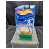 2000 Hot Wheels #045 2001 #33/36 MO' SCOOT #45