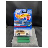1997 Hot Wheels #803 40s Woodie