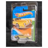 2010 Hot Wheels #55 T-Hunt Gold Studebaker Avanti