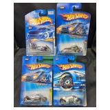 4 Hot Wheels Motorcycles 2000,3=2004