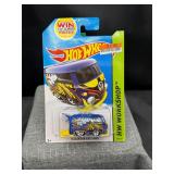 2013 Hot Wheels #201 Volkswagen Kool Kombi