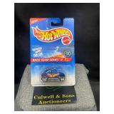 1995 Hot Wheels #393 Baja Bug Race